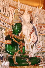 Emerald Buddha, Thai Buddha