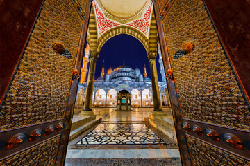 Wall Mural - The Blue Mosque or Sultan Ahmet Mosque in the bosphorus, Istanbul