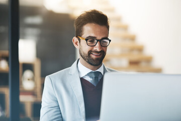 Aufkleber - Business man, glasses and laptop in office for networking, research and project management with kpi. Corporate employee, happy and tech in workplace for positive email, investment and revenue report