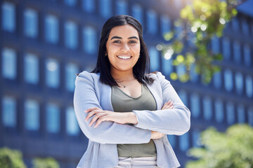 Sticker - Crossed arms, city and portrait of business woman with confidence, ambition and company pride. Corporate, professional and happy worker in urban town for career, travel and morning commute in London