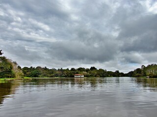 Wall Mural - Amazonas unter Wolkenhimmel