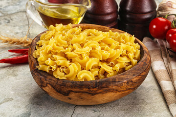 Poster - Raw dry Italian pasta Gallo