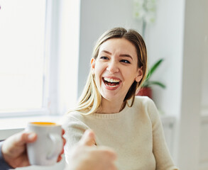 Canvas Print - woman portrait business businesswoman office young student happy lifestyle job girl laughing chatting cheerful smiling career couple girlfriend boyfriend dating