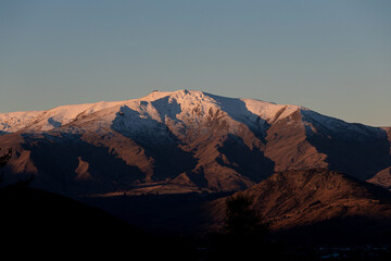 Wall Mural - snow-capped mountains at queenstown, new zealand.