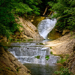 Wall Mural - Spring in Southeast United States at Natural Bridge VA.  The wonder of nature is all around us this warm May Morning while on Vaction.