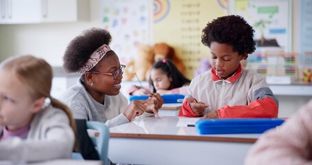 Aufkleber - Education, teacher and student with counting in lesson for math support, learning and assessment in classroom. Teaching, educator and numbers assignment at school for development, study and knowledge