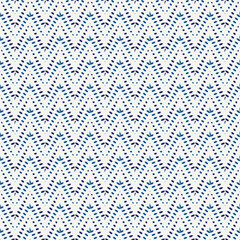 Poster - Ethnic seamless pattern. Freehand horizontal zigzag chevron stripes print. Boho chic design background. Indigenous, tribal style wallpaper. Brush strokes, handdrawn geometric ornament. Vector abstract