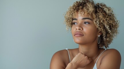 Canvas Print - The Woman with Curly Hair