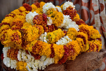 flower garland