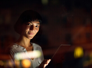 Aufkleber - Tablet, night and portrait of business woman in city for information, research and networking on deadline. Tech, smile and face of creative writer, entrepreneur or employee on app at startup in Italy