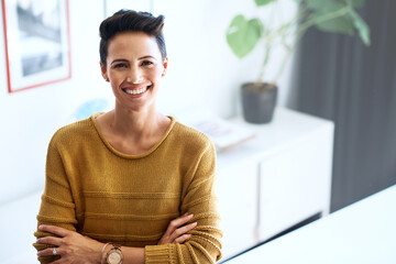Poster - Woman, portrait and arms crossed in office for publishing, copywriter confidence and happy for internship. Female person, employee pride and workplace for career growth, branding and marketing agency