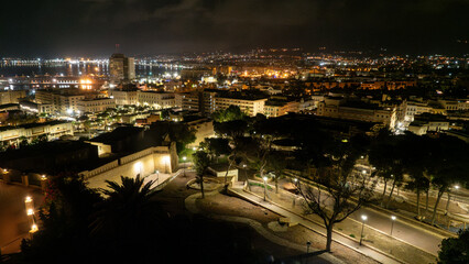 Wall Mural - Vista nocturna de Melilla la Vieja en Melilla, España