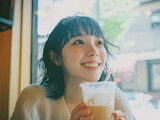 女, 女性, 女の子, アジア人, 日本人, コップ, コーヒー, カフェオレ, 氷, カフェ, アイスコーヒーを飲む女性, 可愛い, 美人, woman, female, girl, asian, japanese, cup, coffee, cafe au lait, ice, cafe, woman drinking iced coffee, cute, beautiful