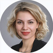 © www.freund-foto.de - Professionelles Porträt einer jungen Frau mit natürlichem Look. Perfekt für LinkedIn, Facebook oder andere soziale Medien