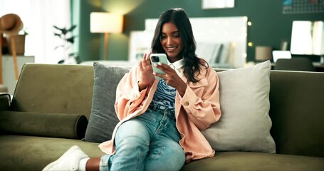 Aufkleber - girl, relax and smile on sofa with smartphone for order lunch, menu option and restaurant selection 