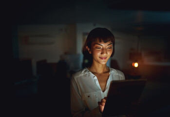 Aufkleber - Typing, night and business with woman, tablet and happy with project, deadline and schedule. Technology, evening and creative agency with employee, consultant for graphic design or dark with internet