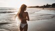 © www.freund-foto.de - Attraktive Influencerin im Strandurlaub. Sonnengebräunte Frau in Bikini am azurblauen Meer. Tropisches Paradies mit Palmen. Lifestyle-Aufnahme für Social Media. Sommerliche Urlaubsatmosphäre