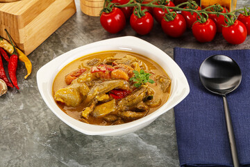 Canvas Print - Yellow THai curry with beef