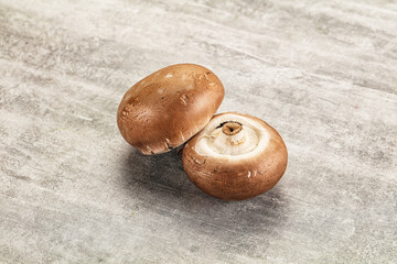 Poster - Raw brown champignon for cooking