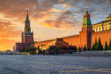 Wall Mural - spasskaya tower, mausoleum, moscow kremlin and red square in moscow, russia. architecture and landma