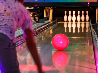 bowling ball game strike indoor