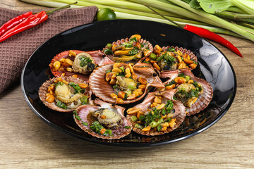 Wall Mural - Baked scallops with scalion oil