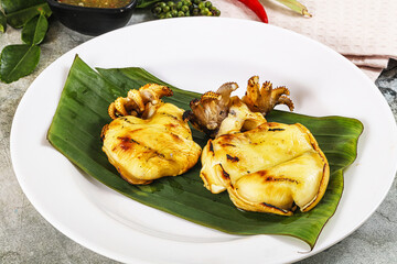 Delicous Grilled cuttlefish with sauce