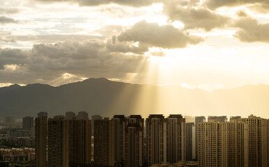 Canvas Print - City buildings under the sunset