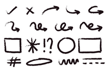 Fototapete - Pencil Hand drawn circle and arrow line for highlighting text. Rounds Bubbles Set doodle sketch symbols on a white background. vector illustration graphic design elements