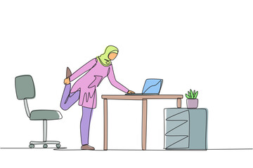 Poster - continuous one line drawing arab woman standing with one leg raised and her hand typing on a laptop.
