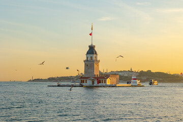 maiden's tower aka kiz kulesi view at sunset. visit istanbul background