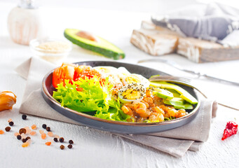 Poster - Rice bowl with shrimps and avocado