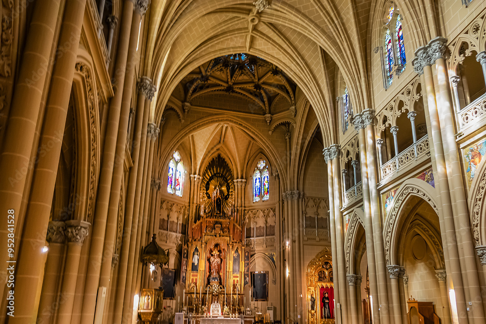 Interior of Sacred Heart of Jesus Church (Iglesia del Sagrado Corazon ...