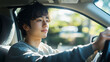 © Ukiuki-tsuguri - 車を運転する男性