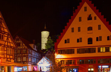 Tha white tower in Bibearch at night