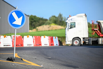 Canvas Print - travaux route mobilité chantier camion