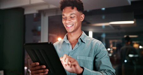 Aufkleber - Night, businessman and smile with tablet in office for investment, research and reading economy news. Financial advisor, happy and scroll on technology for stocks report, email and share price update