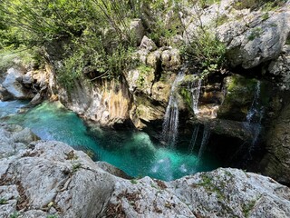 Wall Mural - The Great Soča Gorge (Triglav National Park, Slovenia) - Grosse Soca-Schlucht oder Grosse Soca-Tröge, Nationalpark Triglav (Grosse Soca-Troege, Slowenien) - Velika korita Soče, Triglavski narodni park