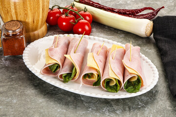 Poster - Roll with ham and cheese