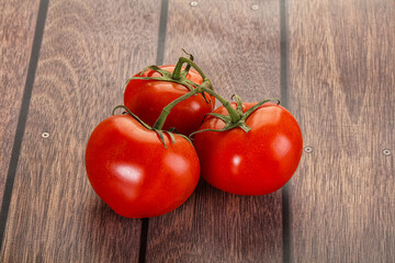 Poster - Sweet ripe tomatoes on the branch