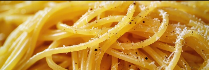 Texture of spaghetti pasta with carbonara sauce