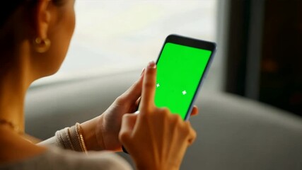 Poster - Woman using smartphone on green screen,Smartphone green screen