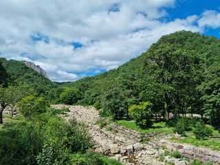 Canvas Print - This is the scenery of Seorak Mountain, South Korea.