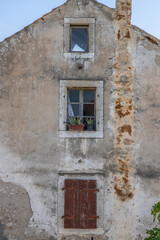 Wall Mural - Historic city center of a Mediterranean town. Houses, ruins and churches bear witness to a long history. Morning mood in Nin, Zadar, Dalmatia, Croatia, Adriatic