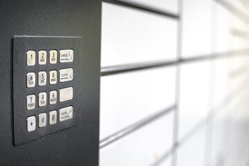 Numeric keyboard of the parcel locker.
