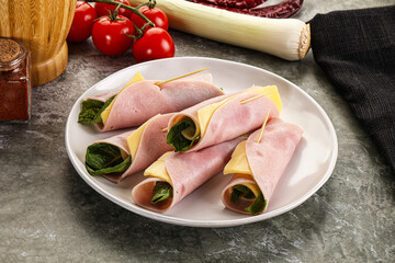 Wall Mural - Roll with ham and cheese