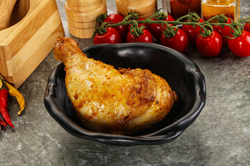 Wall Mural - Roasted chicken leg with spices