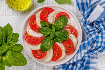 Poster - A vibrant and appetizing display of Caprese antipasti