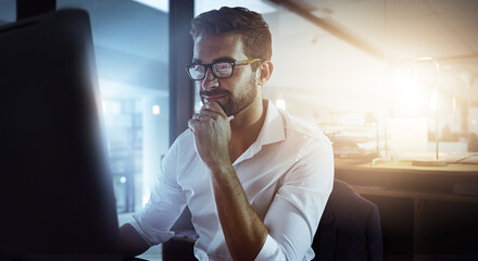 Leinwandbilder - Office, man and thinking on computer for research or ideas with project deadline as manager. Male person, employee and reading on website or online for business report, planning and strategy