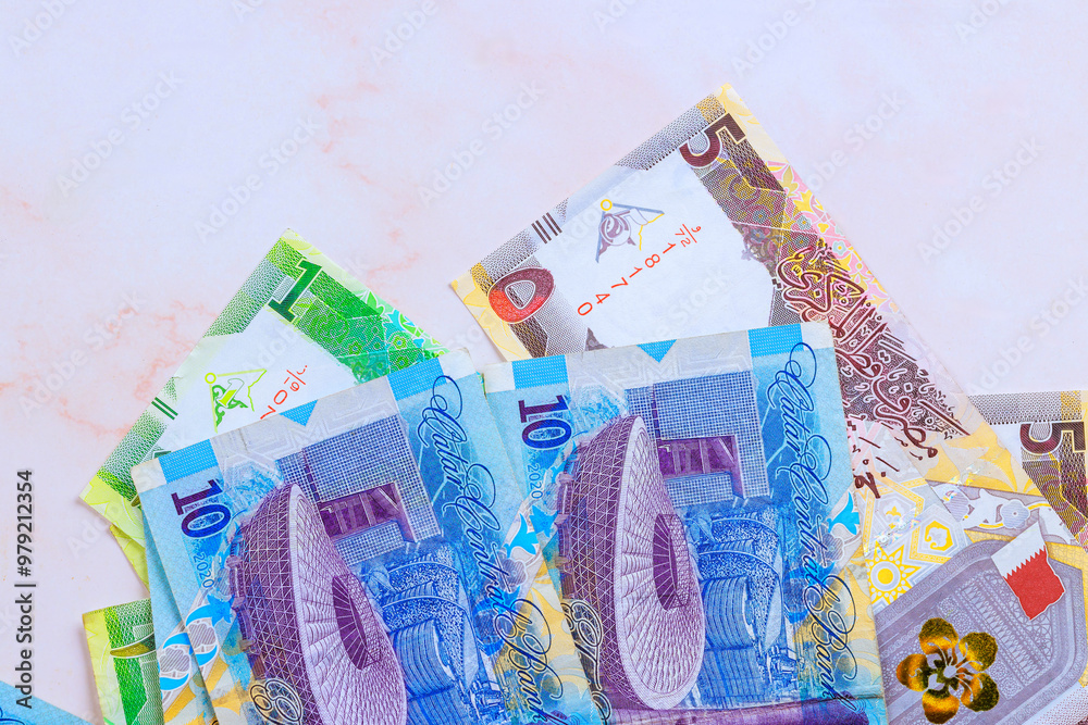 There is wide variety of Qatar Banknotes in Qatari Riyals in various ...